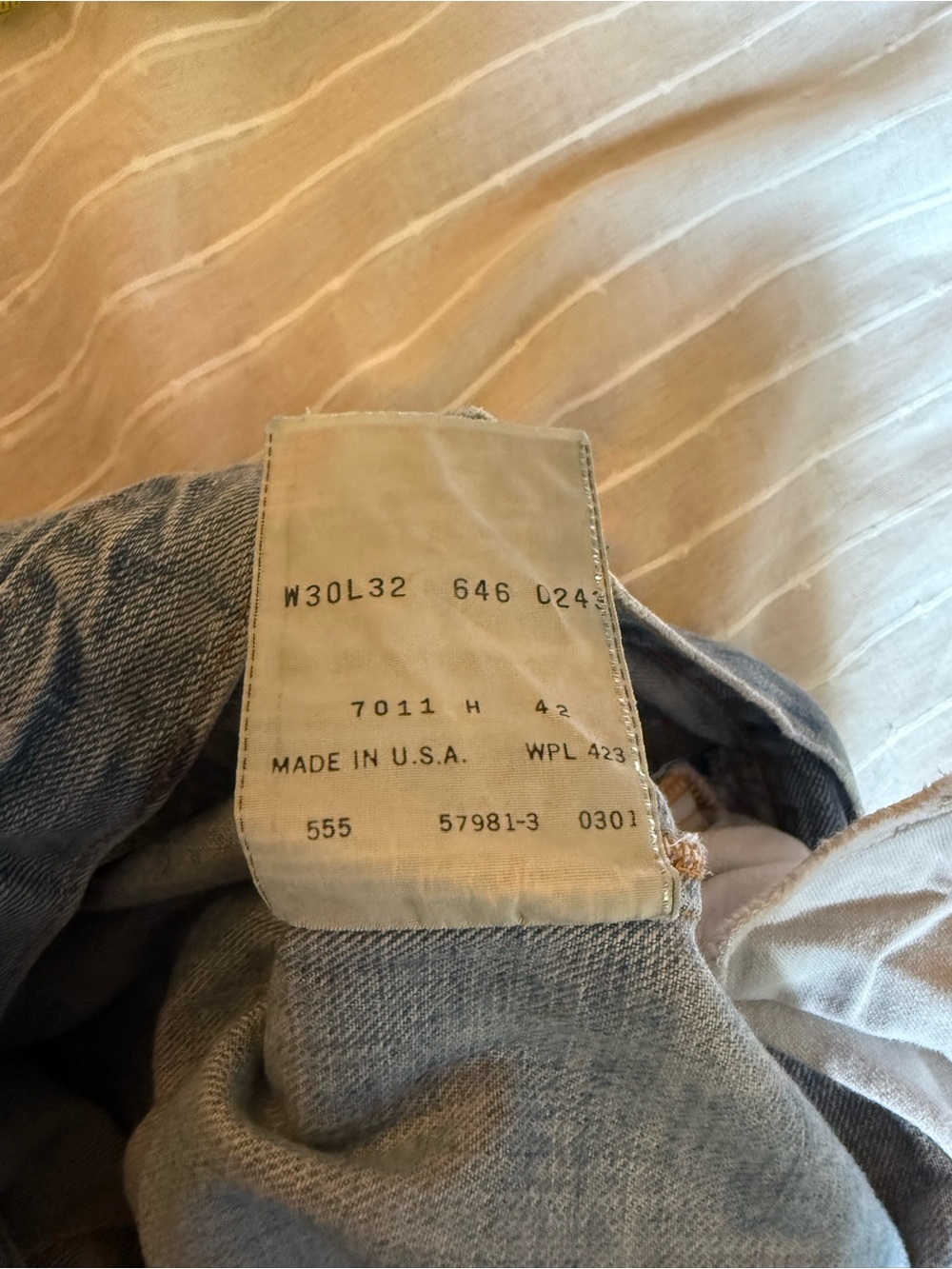 American made Big E 2001 Reissue Levi’s 646 Flare Jeans - Picture 11 of 13